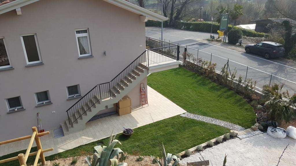 Mimosa Apartments 소리아노델라고 외부 사진